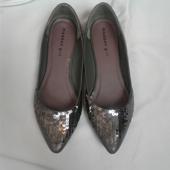 Madden Girl Shoes - Madden Girl Reecey pewter gray sequin flats 8 1/2